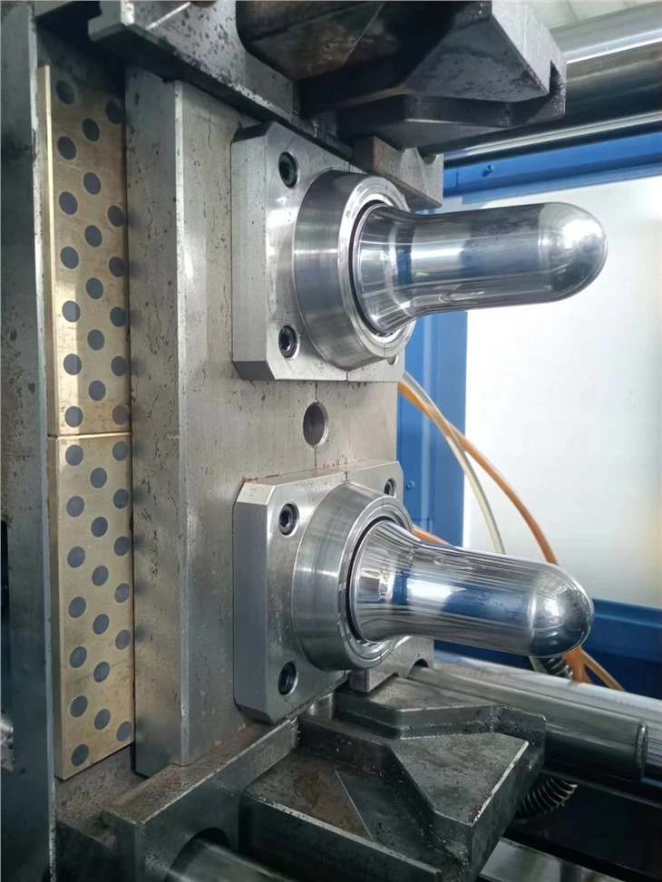 Plastic Preform Pet Water Bottles Making Machine Injection Mold Machine